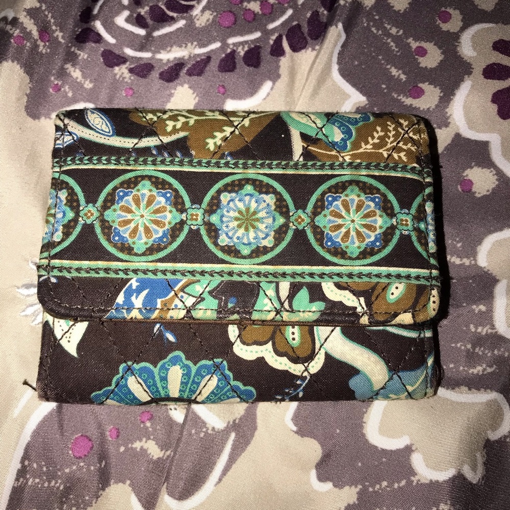 Bifold wallet